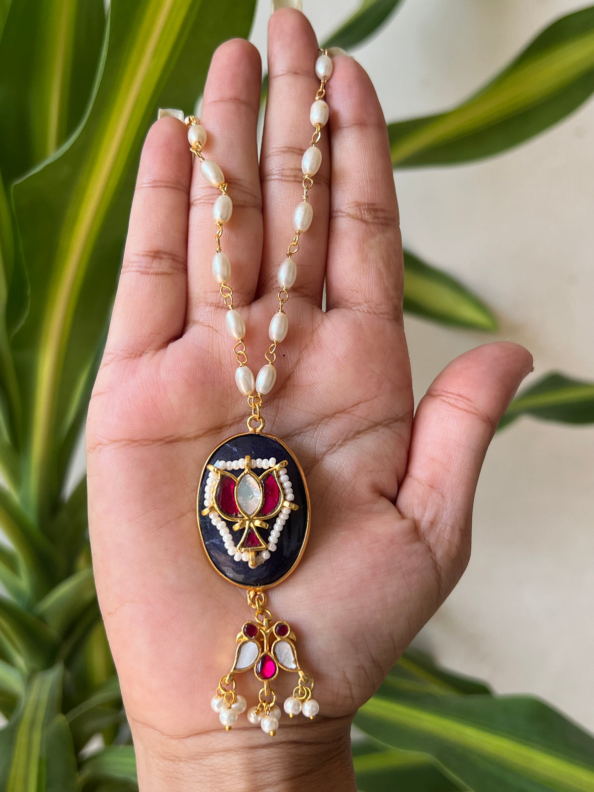 kundhan necklace