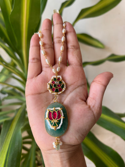 kundhan necklace