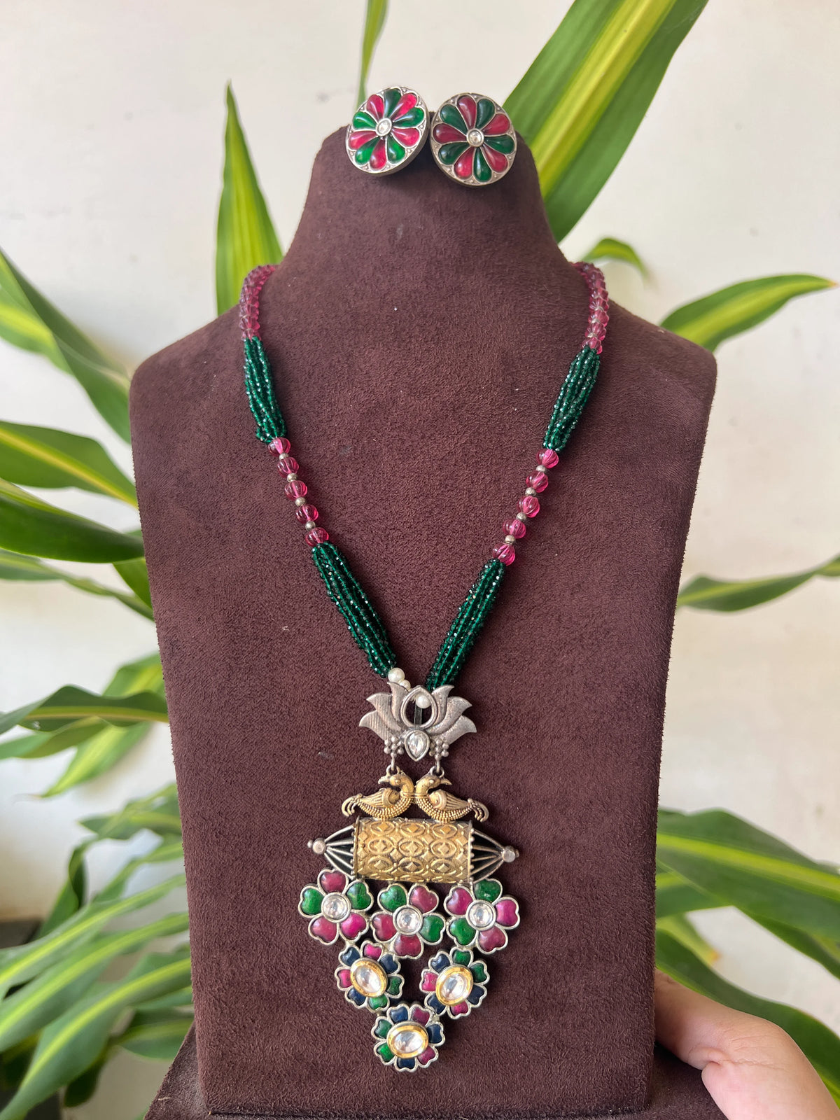 Dual tone necklace set