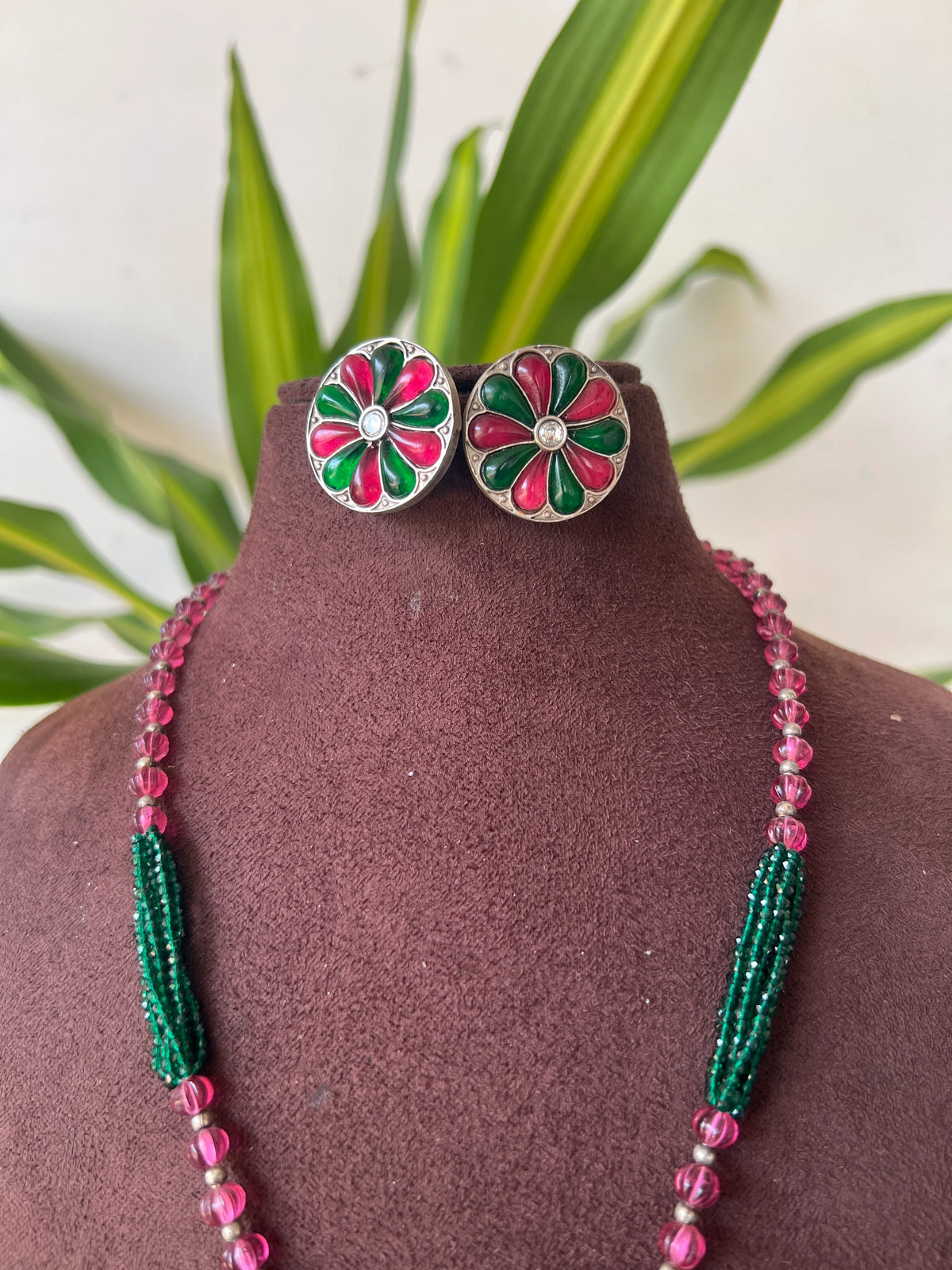 Dual tone necklace set