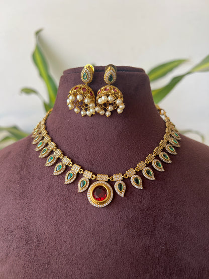 Stone necklace set