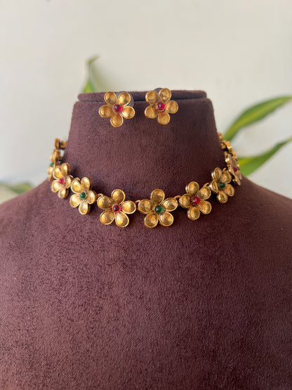 Flower necklace set