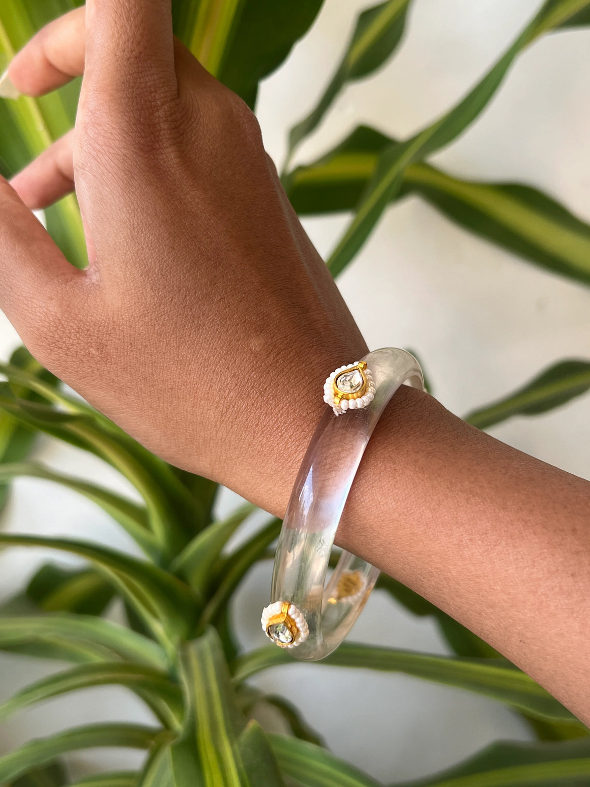 Transparent Resin kundhan bangle (transparent)