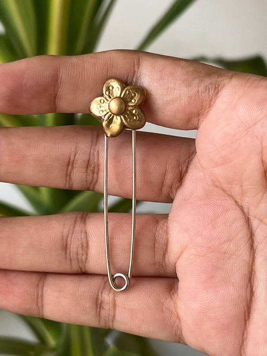 saree pins dual tone