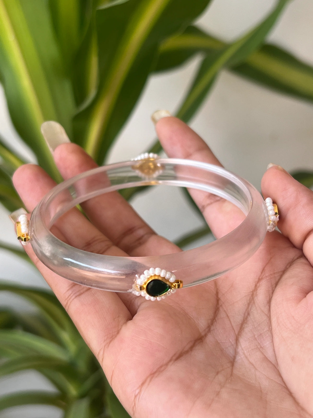 Transparent Resin kundhan bangle (green)