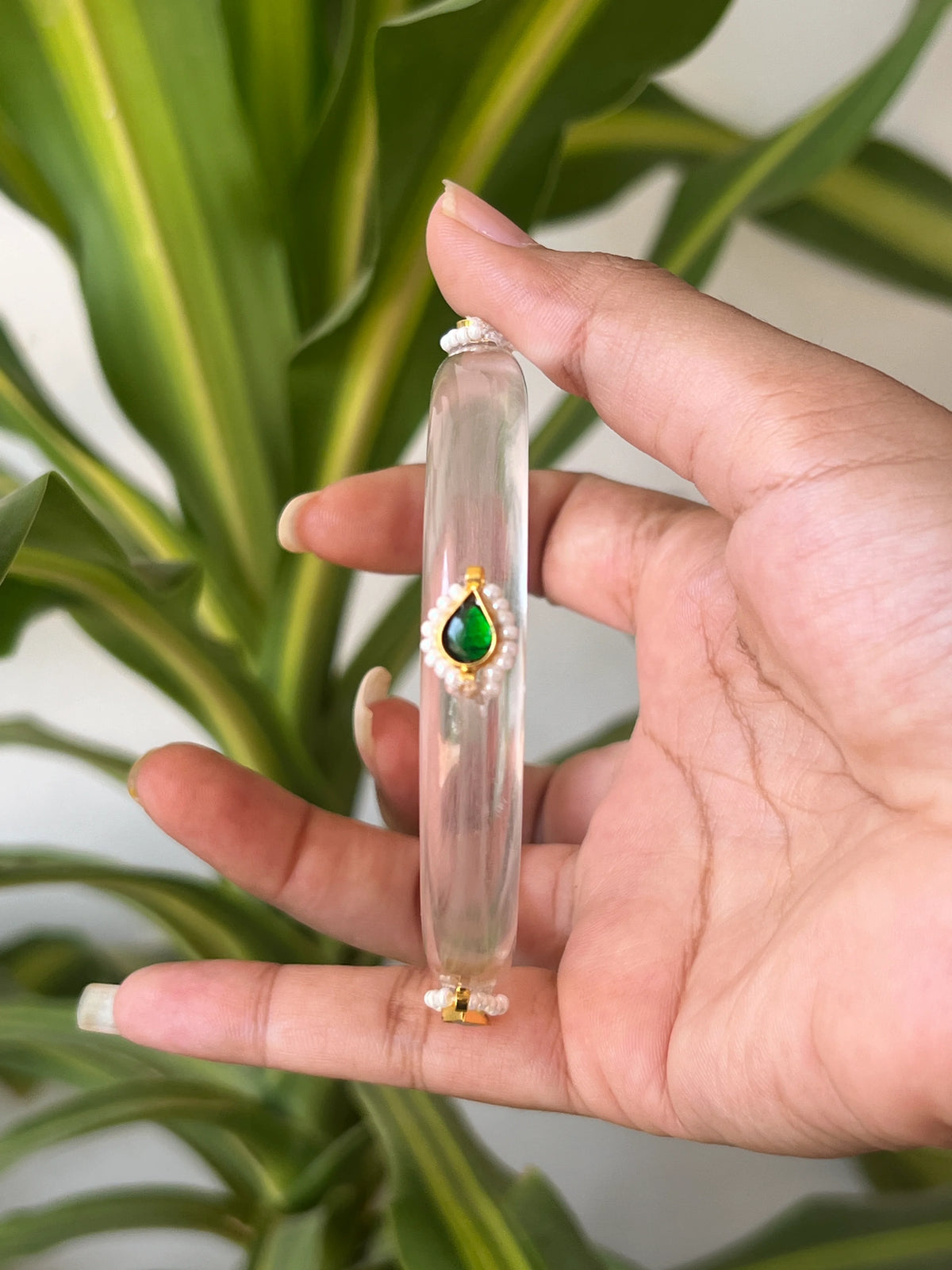 Transparent Resin kundhan bangle (green)