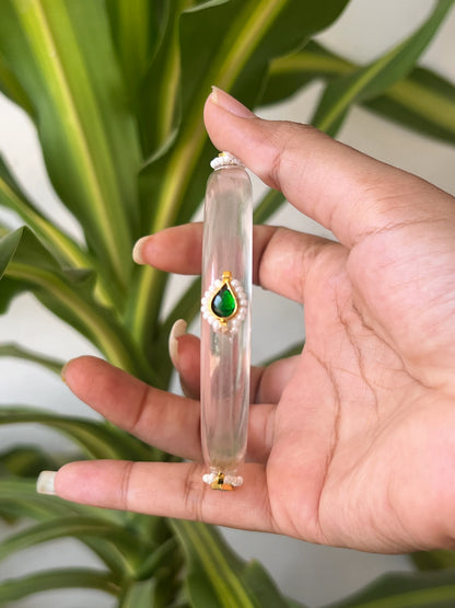 Transparent Resin kundhan bangle (green)