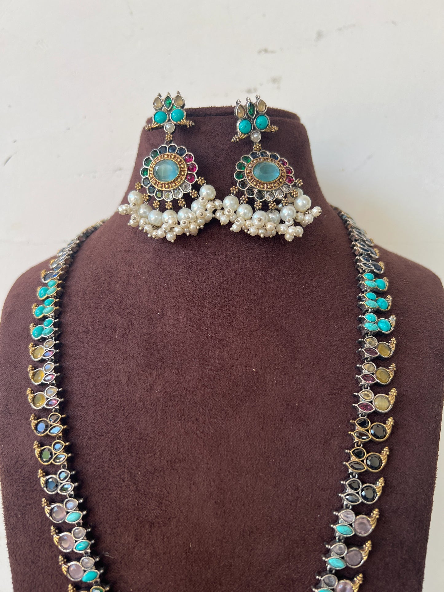 Dual tone multi colour mango necklace set