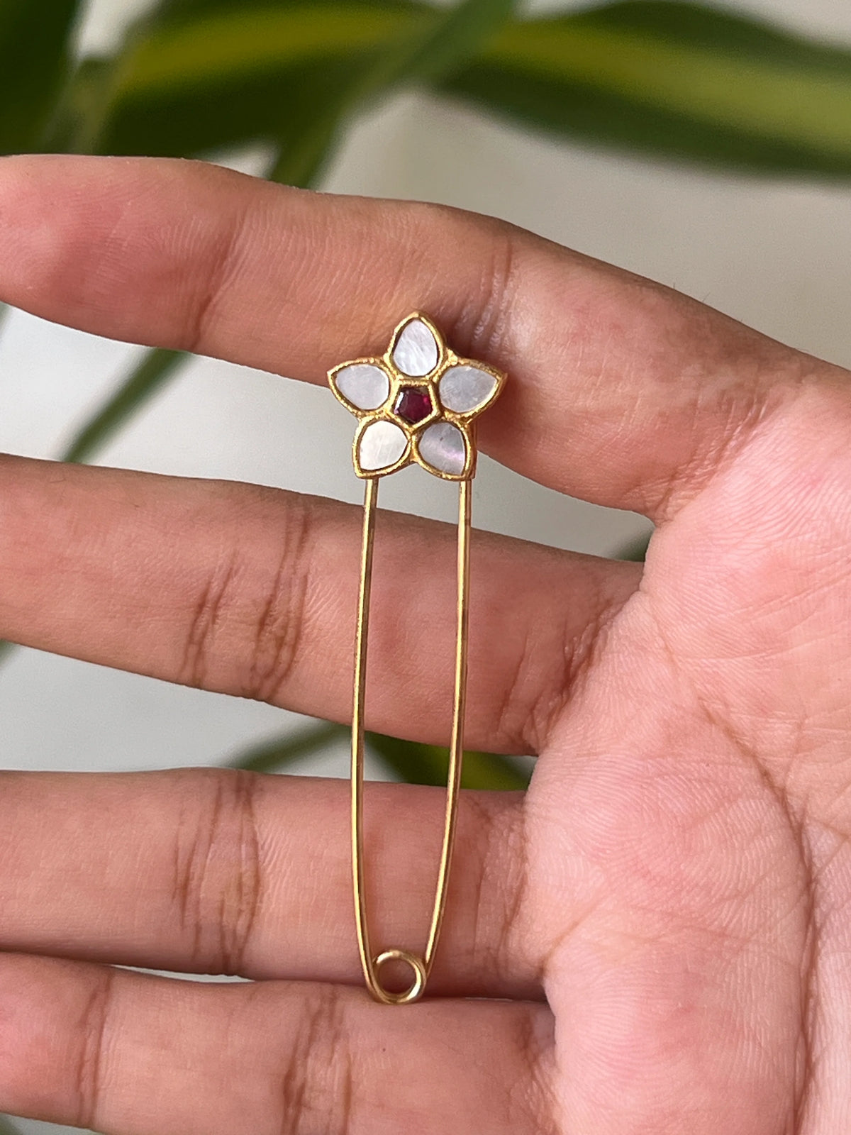 saree pins