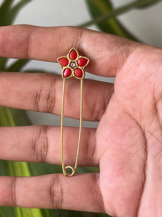 saree pins