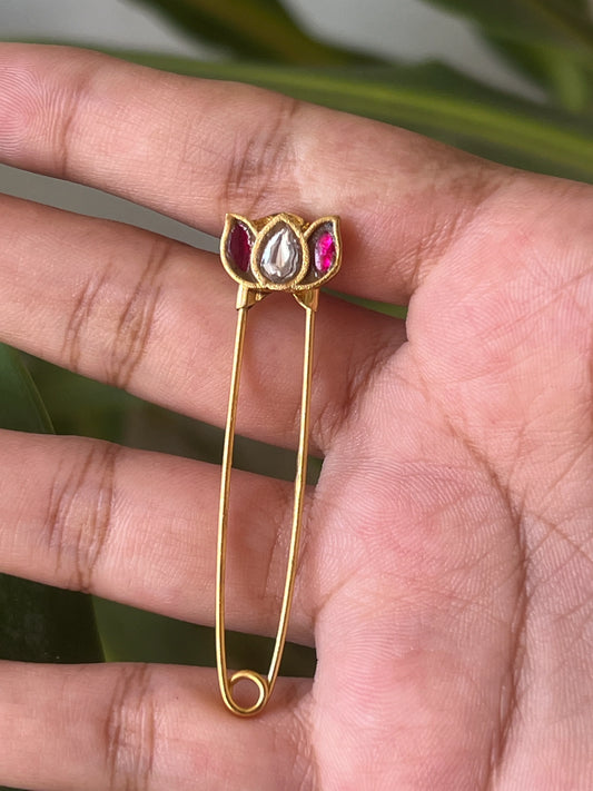 saree pins