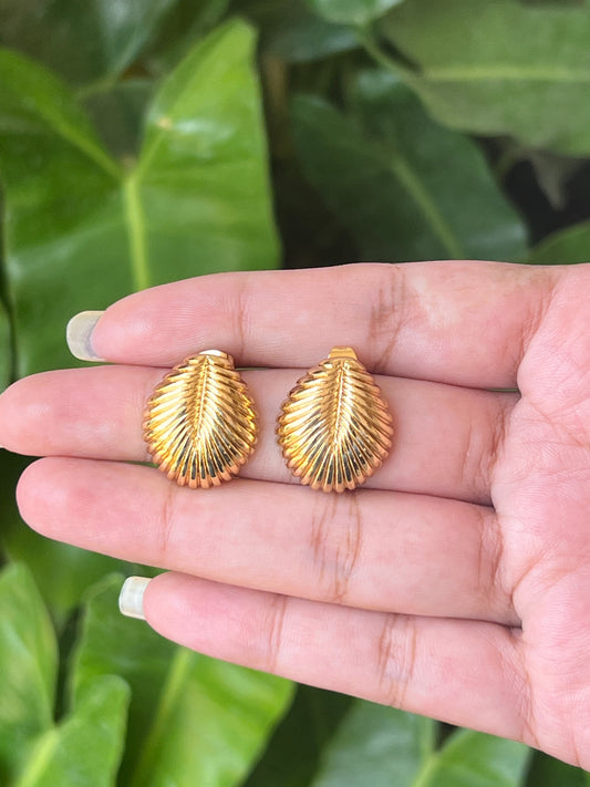 Gold studs