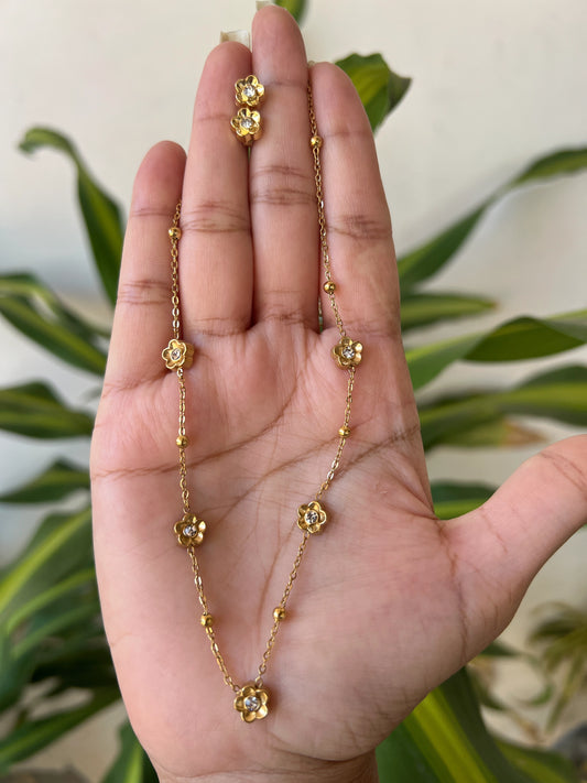 Anti tarnish necklace set