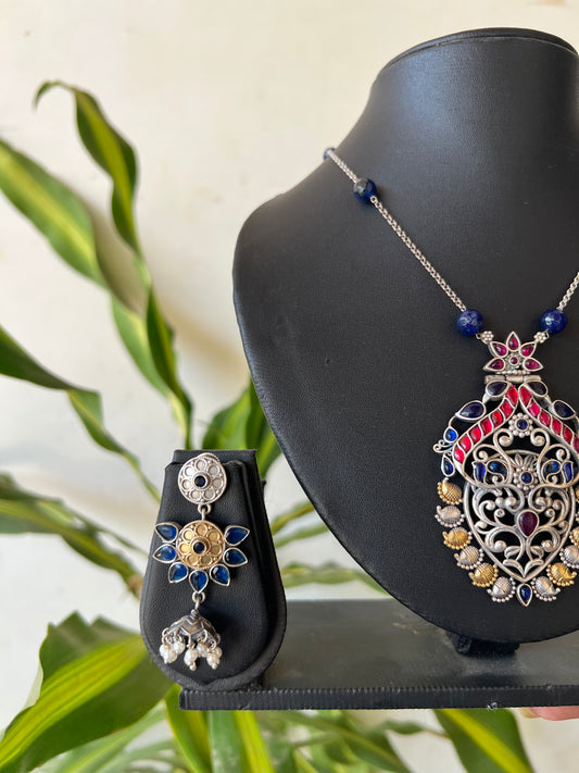 Dual tone necklace