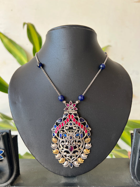 Dual tone necklace