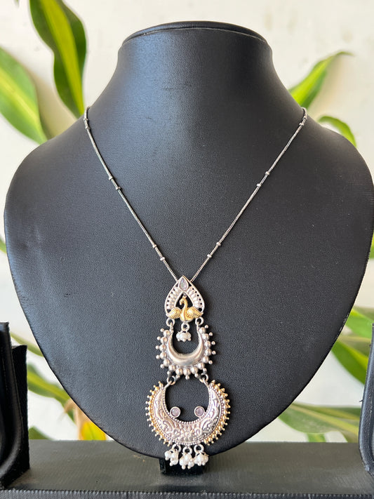 Dual tone necklace