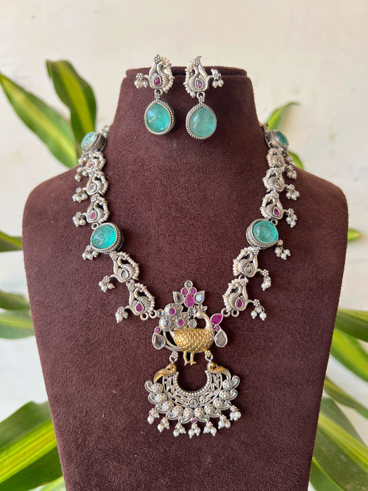 Dual tone necklace