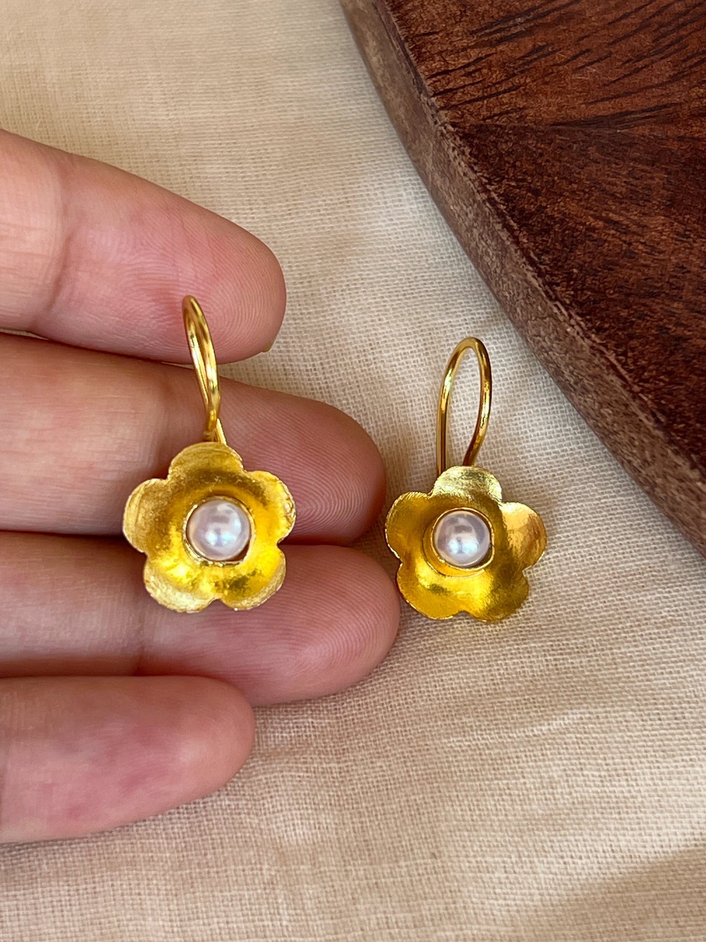 Flower earrings