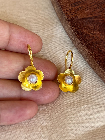 Flower earrings
