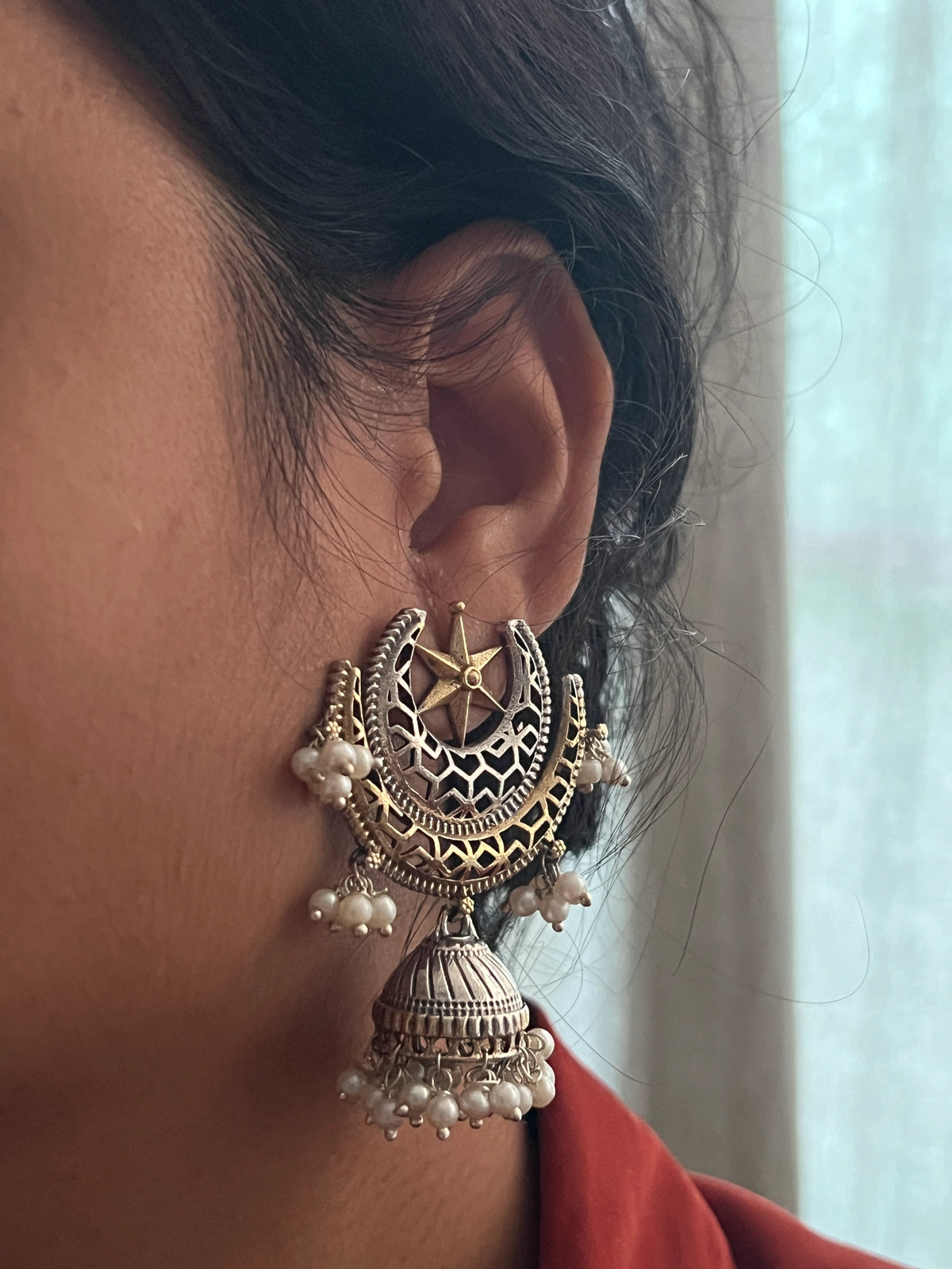 dual tone jhumkas