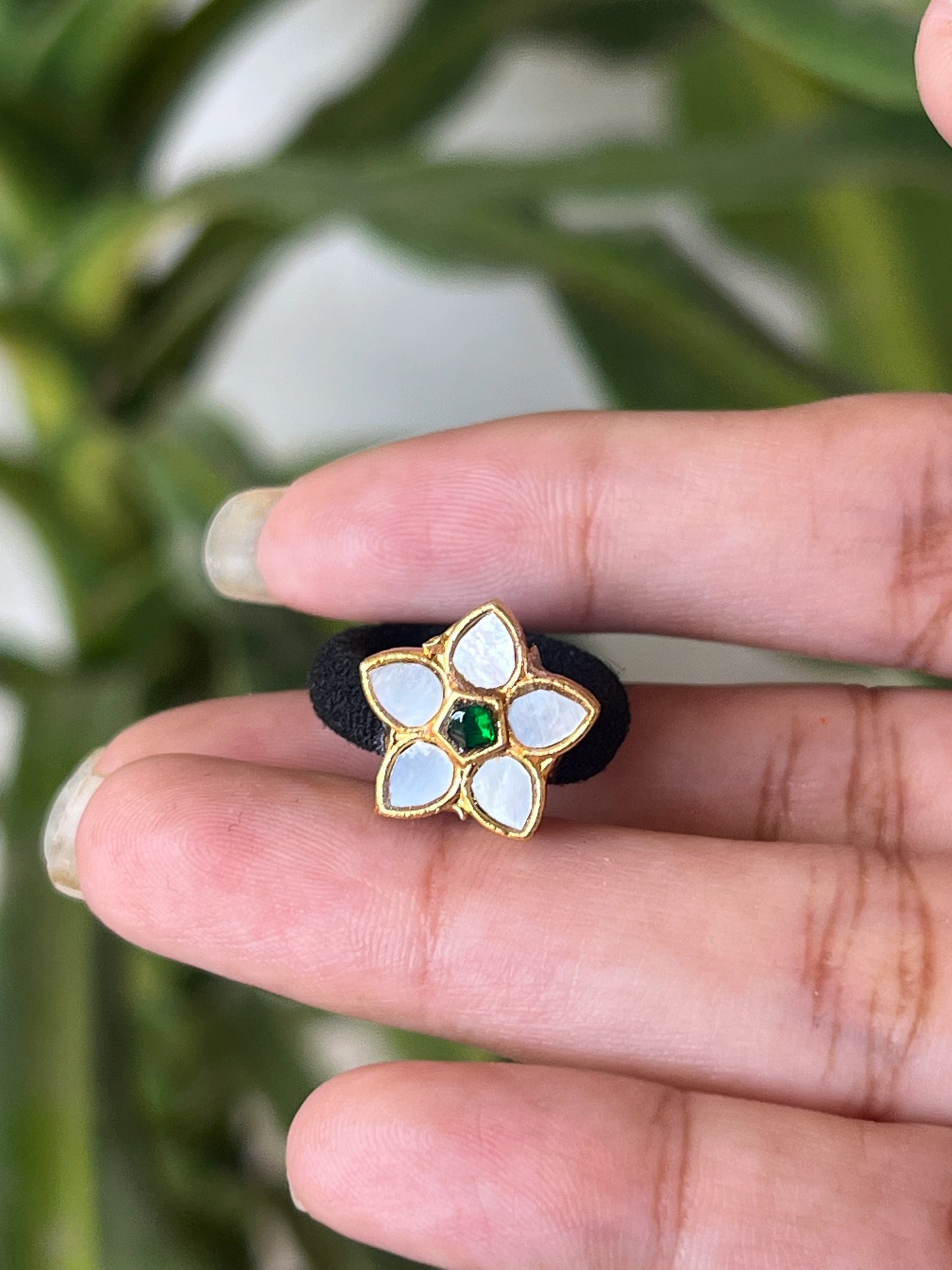 Jadau MOP green flower hair band