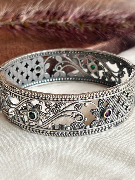 Oxidised bangles (green red)