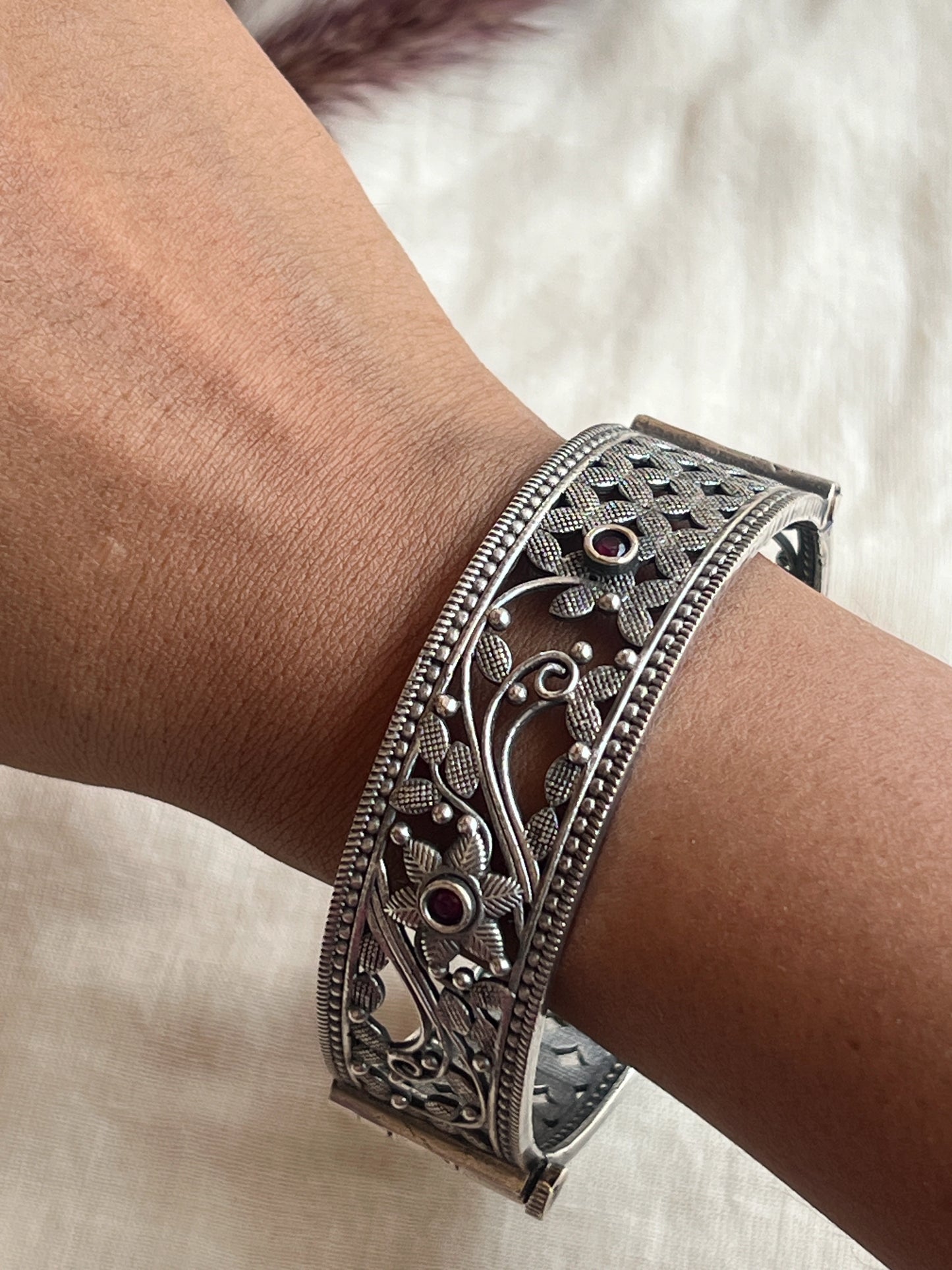 Oxidised bangles (red)