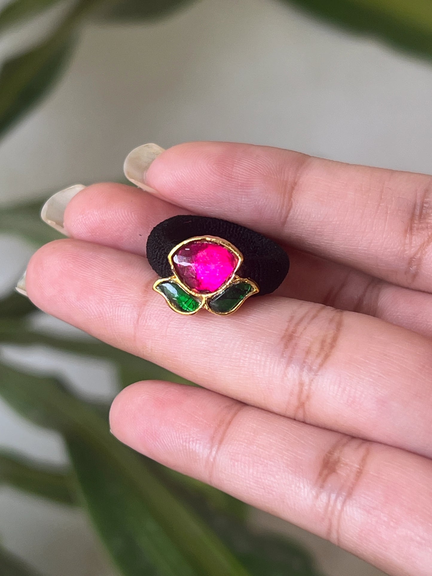 Jadau 3 petal (red green)