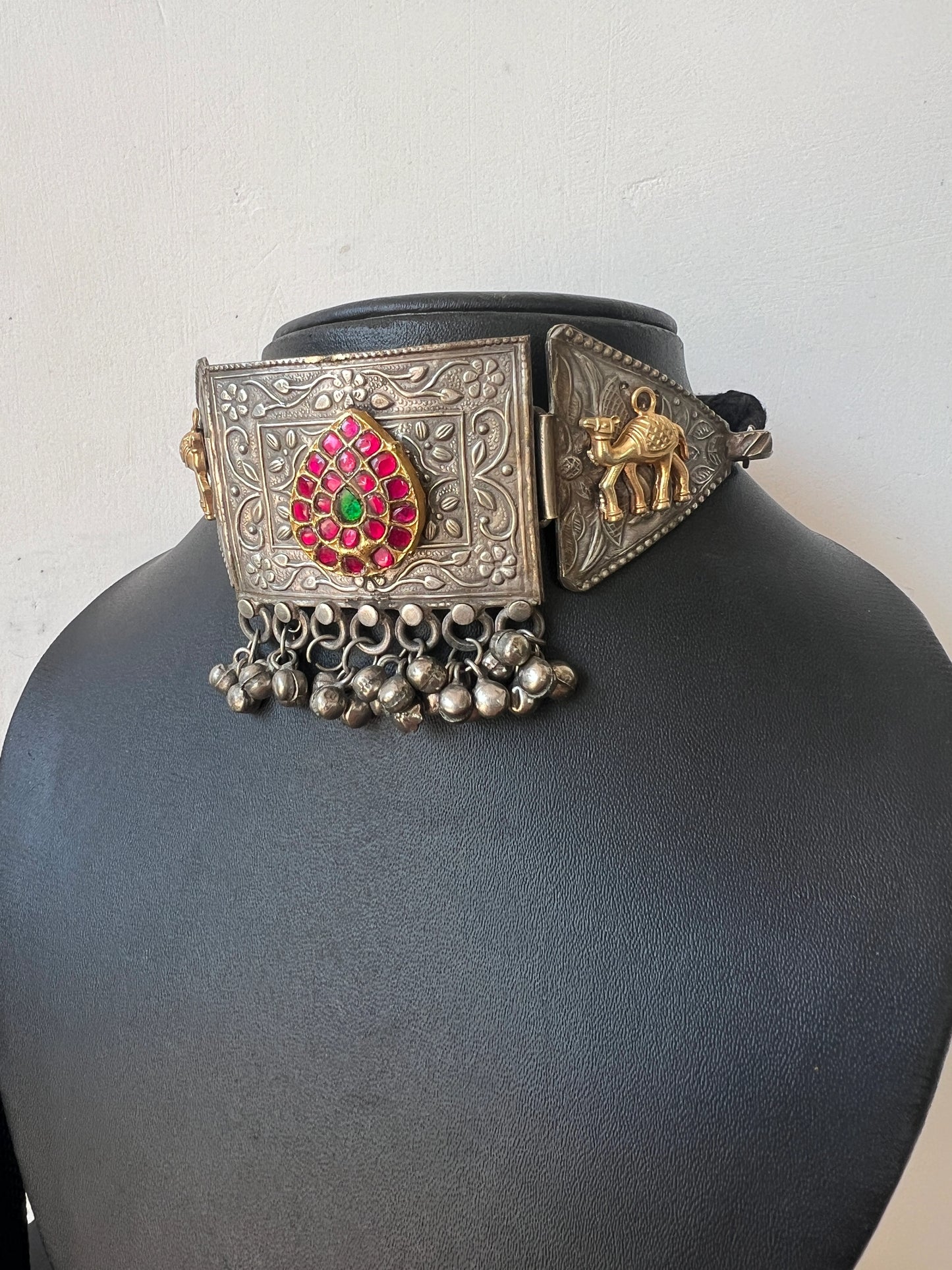 Dual tone fusion choker