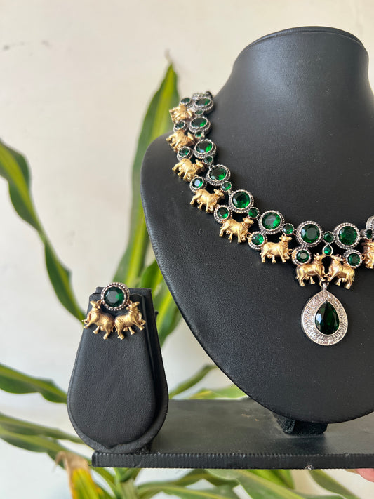 Dual tone necklace