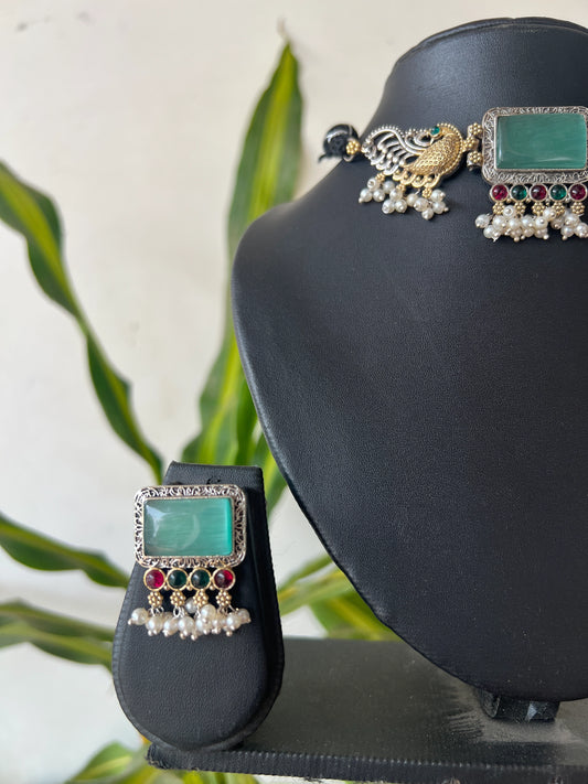 Dual tone choker set