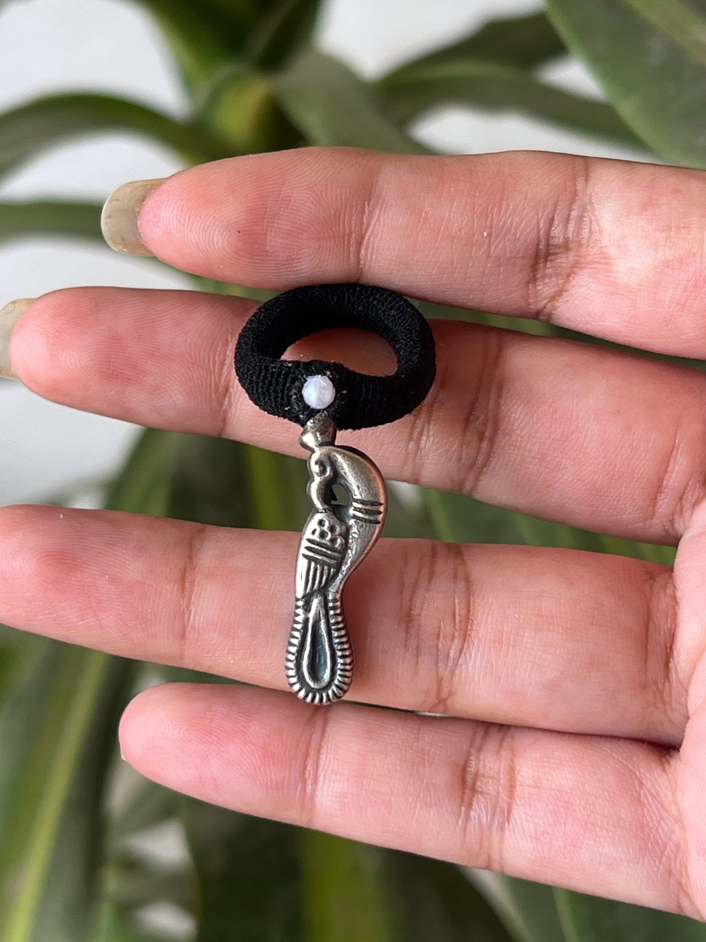Oxidised peacock band