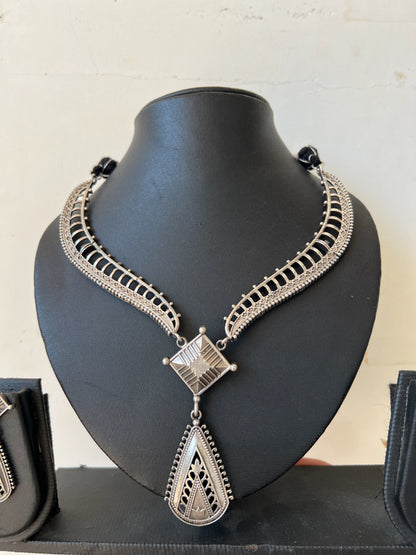 Oxidised semi hasli set
