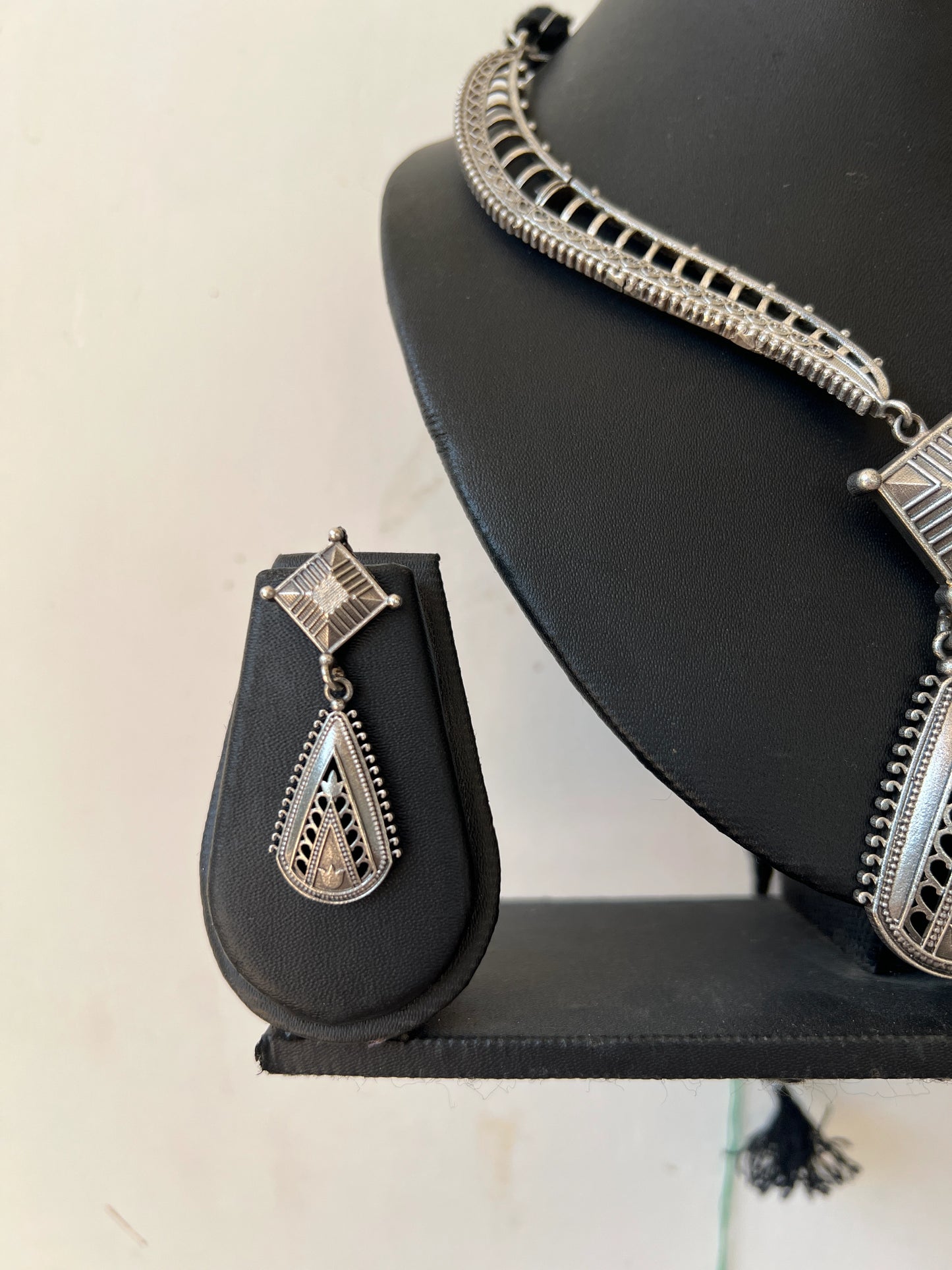 Oxidised semi hasli set