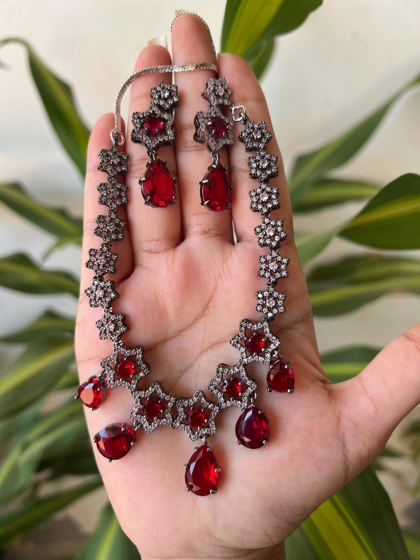 Ad necklace set