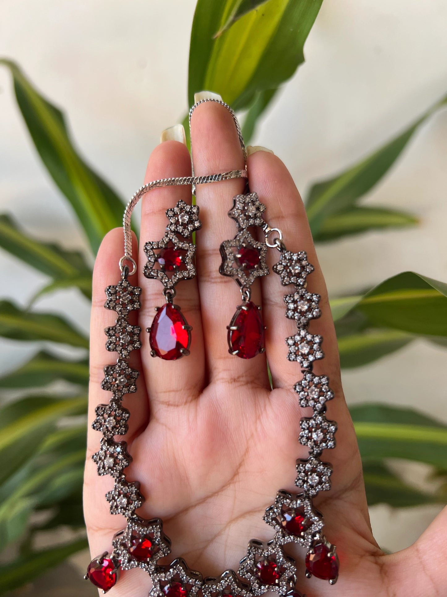 Ad necklace set