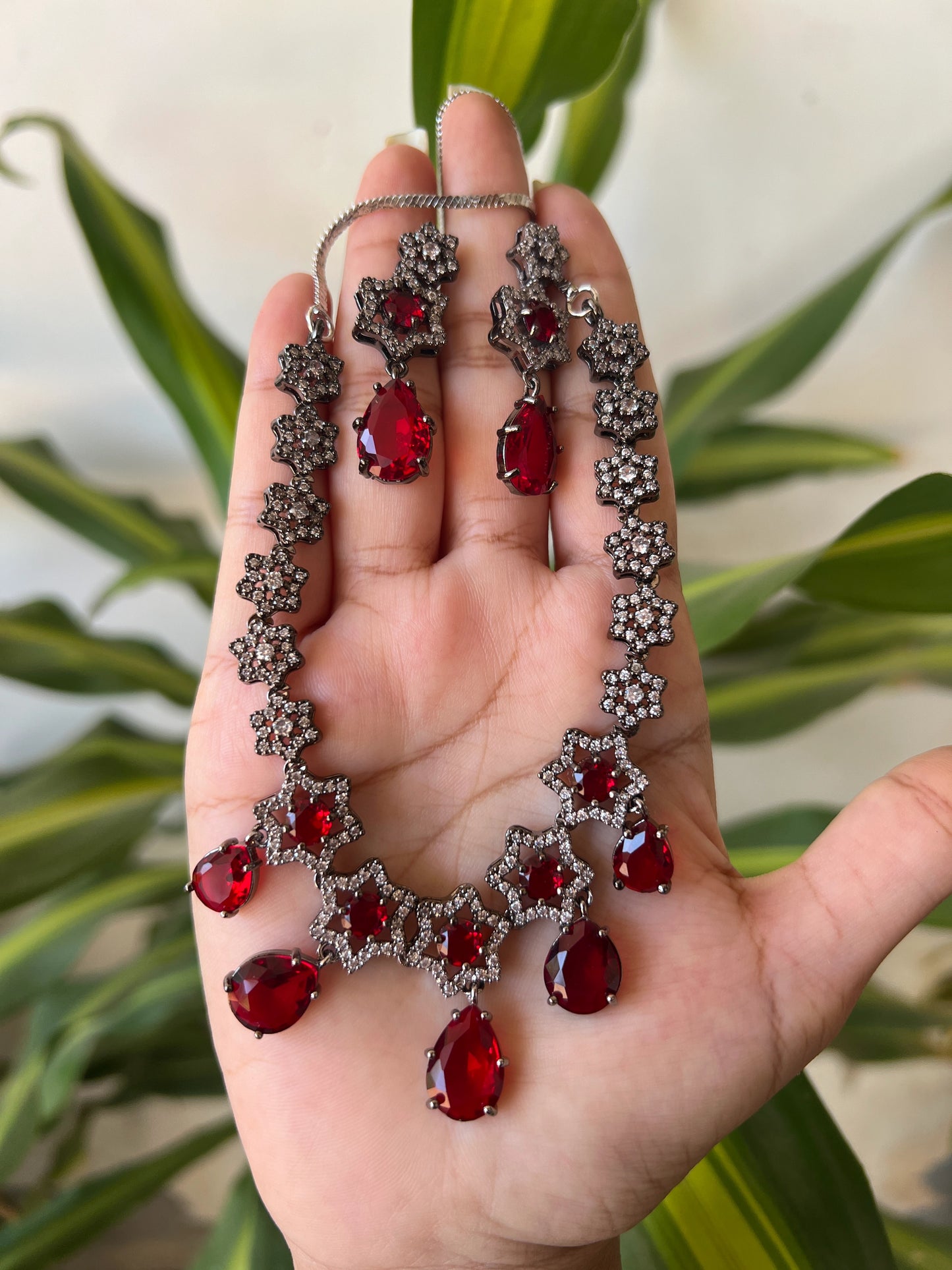 Ad necklace set
