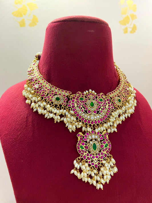 Short guttapoosalu necklace