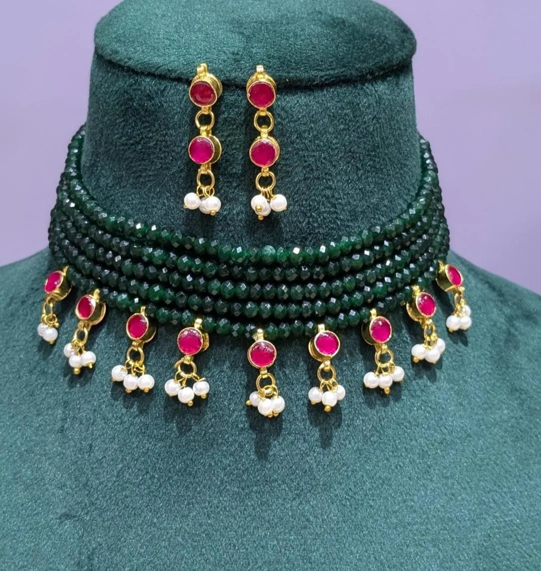 oynx beaded choker set