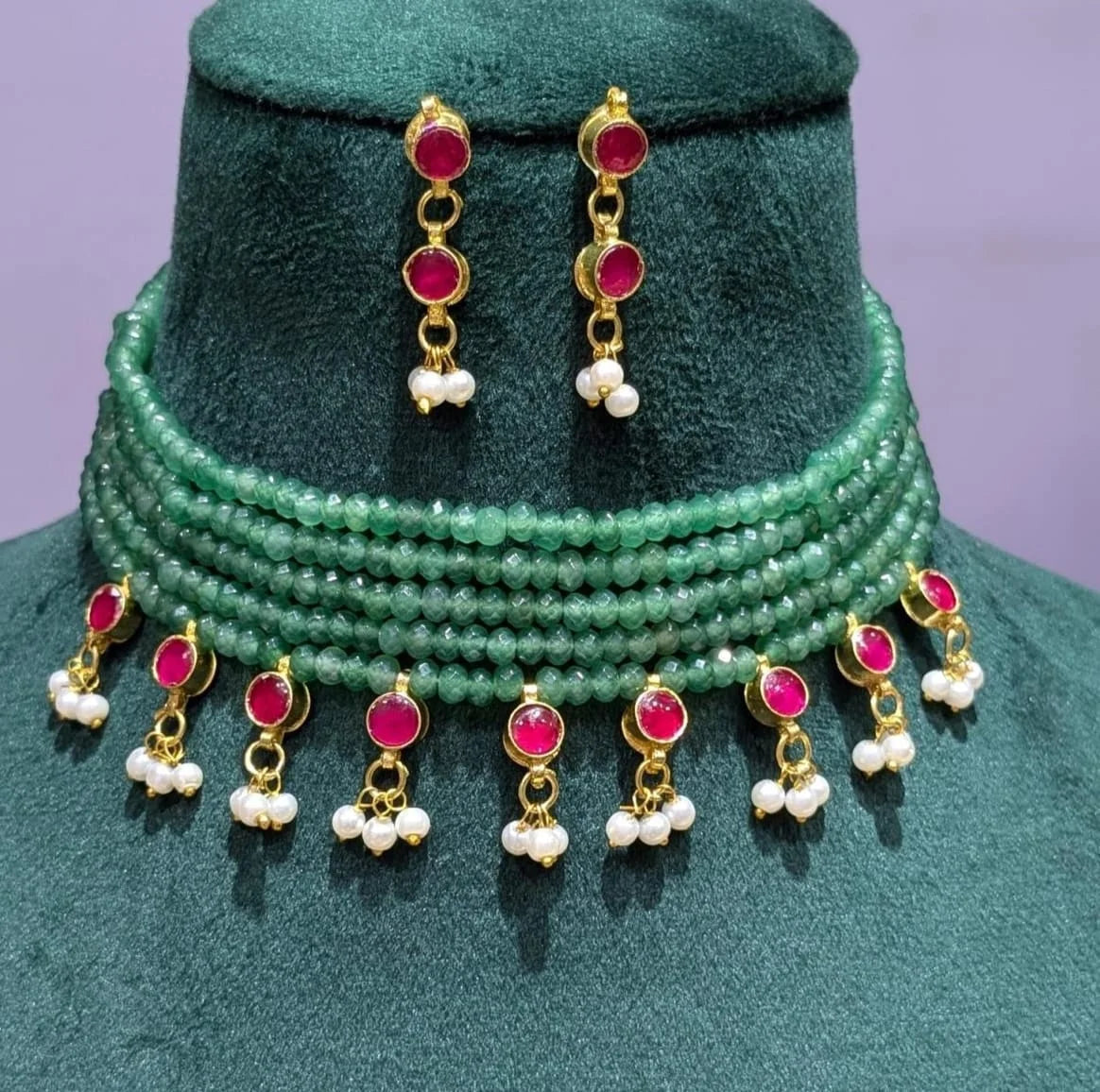 oynx beaded choker set