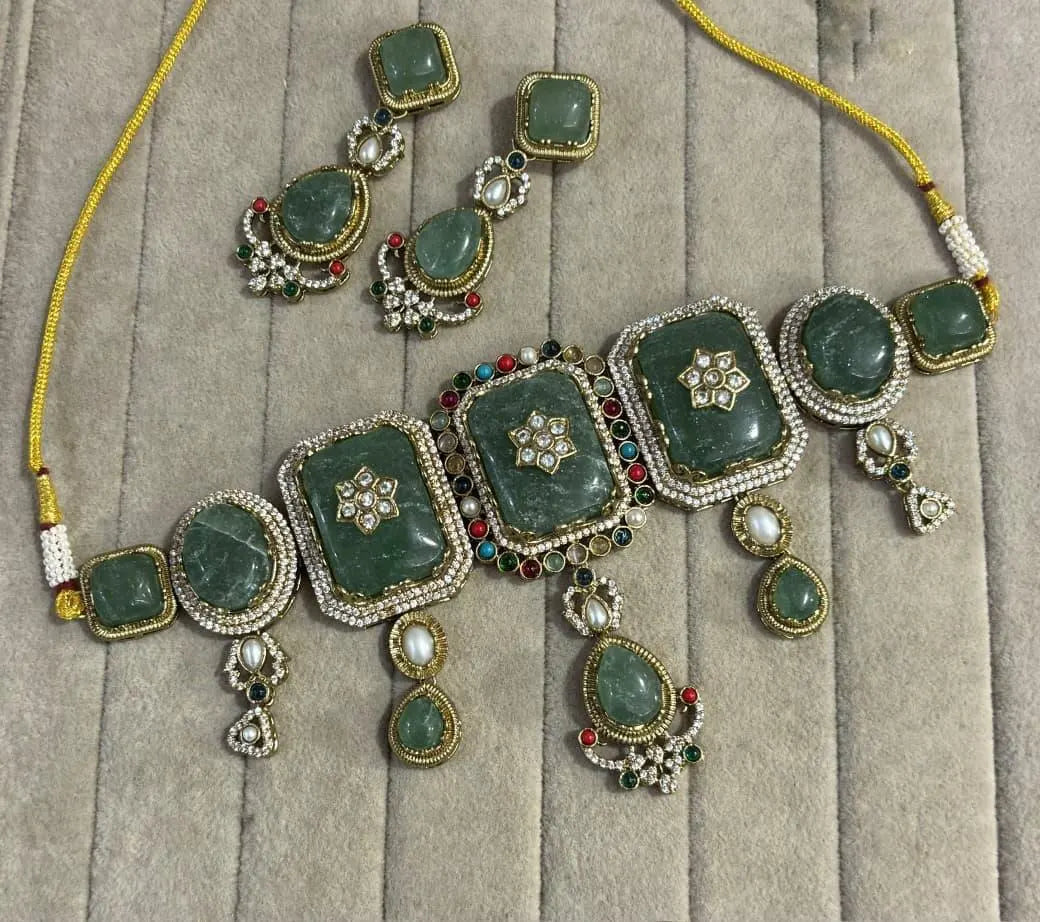 Stone Choker set