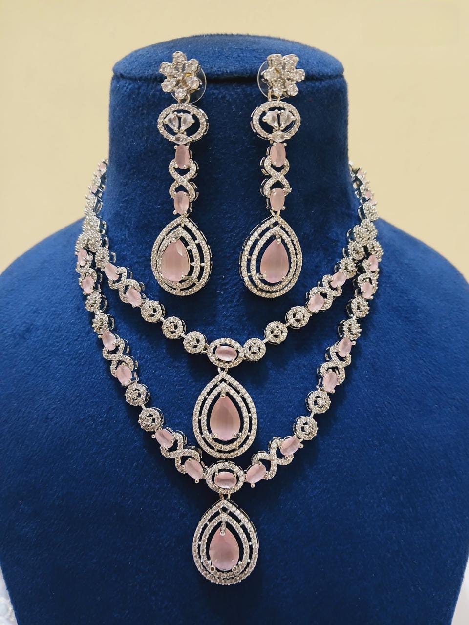 AD multi layer necklace set