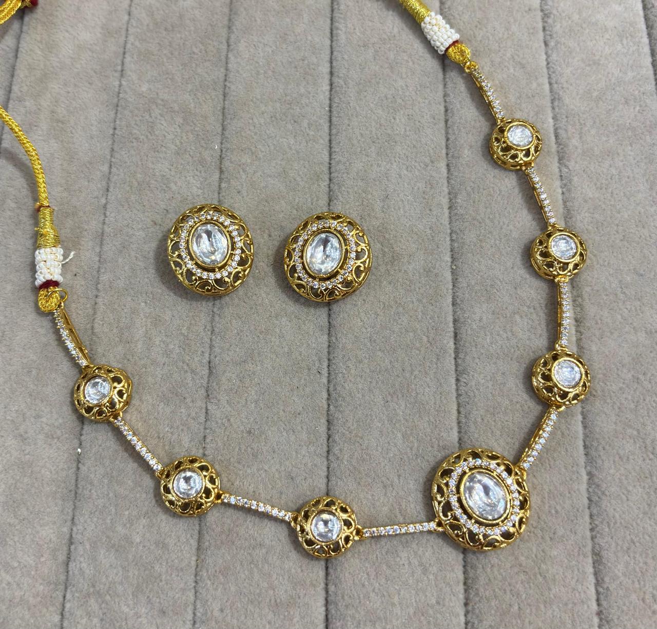 Fancy necklace set