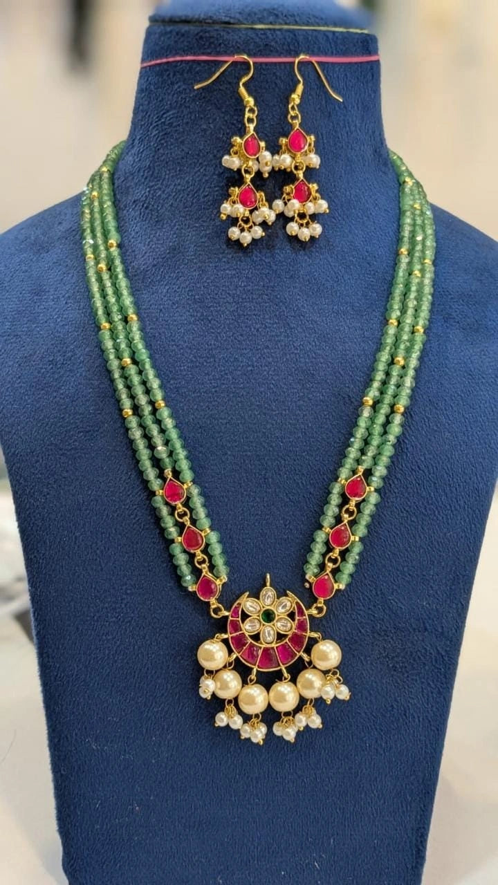 Onyx beads with kundhan necklace