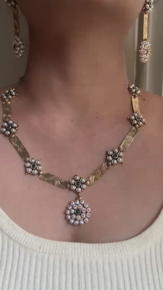 Single layer necklace set Green