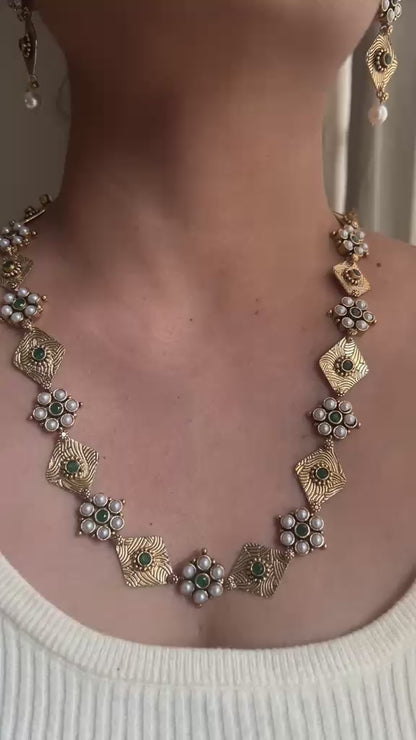 Single layer necklace set Green