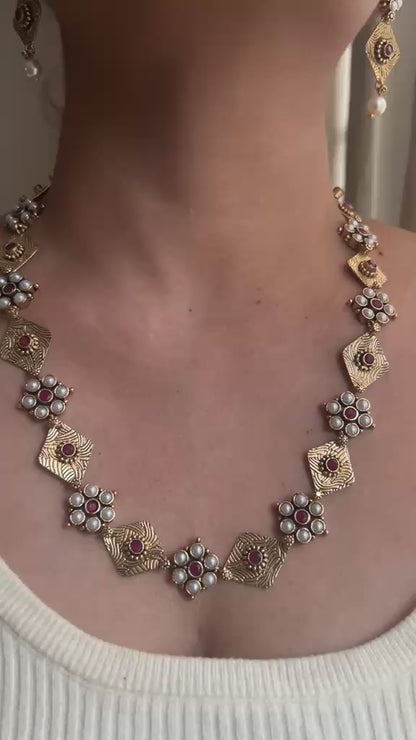 Single layer necklace set Red
